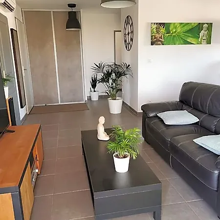 Le Circuit Du Soleil מלון 2*